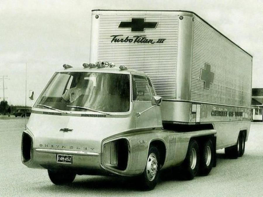  Chevrolet Turbo Titan III Concept Truck 1966 года  (фото 2 из 10)